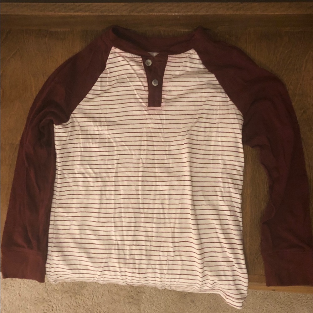 Boys’ long-sleeved tee